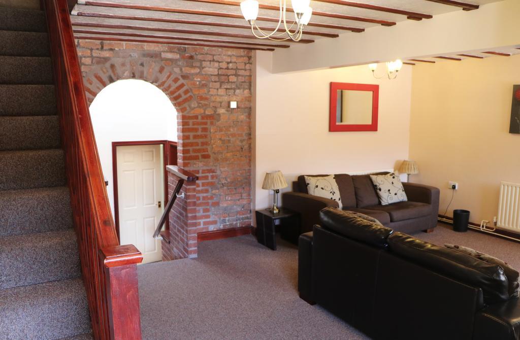 Bank Top Farm Cottages Stoke-on-Trent Buitenkant foto
